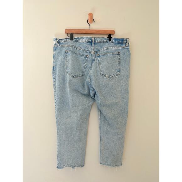 Abercrombie & Fitch 90s Ultra High Rise Straight Leg Jeans - Picture 7 of 10